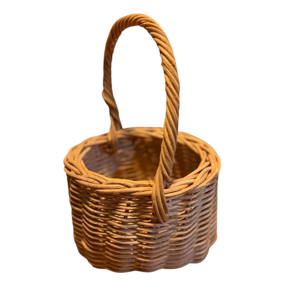 Vintage Wicker Basket Small Handwoven Basket Twisted Handle Rustic Cottage - Picture 4 of 9